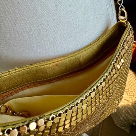Vintage Gold Chainmail Crossbody Bag - Picture 7 of 12